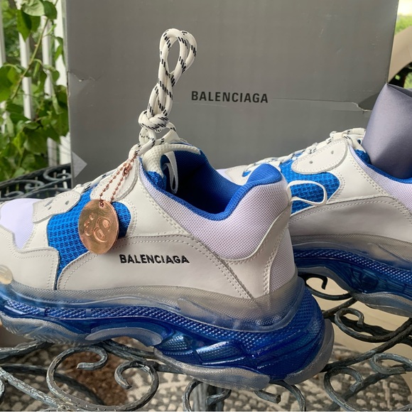 🎊$300 Balenciaga Sneaker - Picture 13 of 14